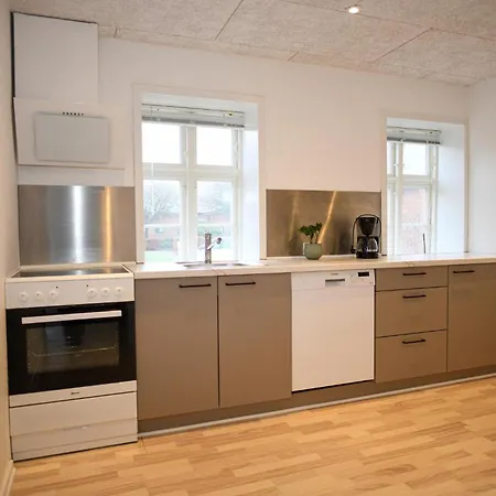 2 Bedroom Beautiful In * 布勒鲁普