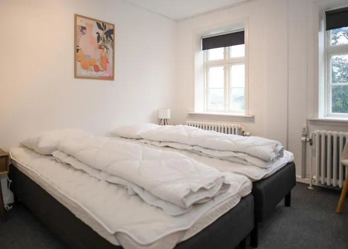 2 Bedroom Beautiful In דירה *